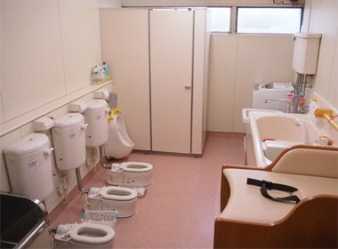一階 トイレ・沐浴室